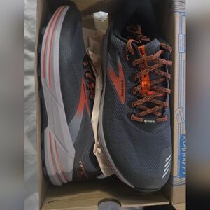 Brooks Cascadia 16 GTX Mens